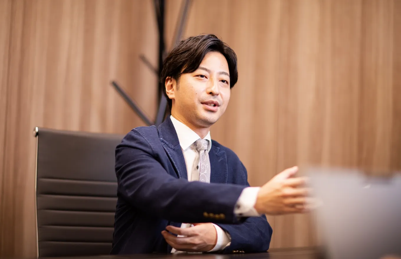 井上さんインタビューの様子（1）